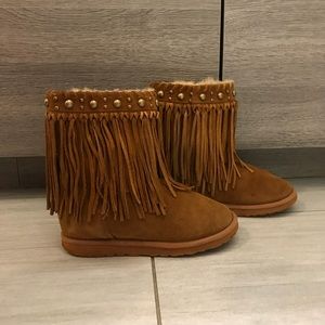 UGG tassels (hidden platform) snow boots